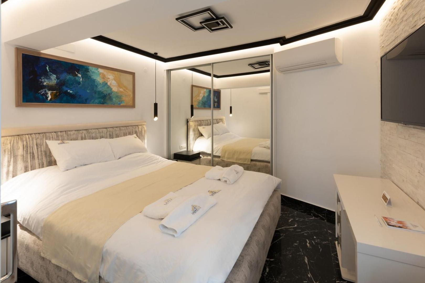 Lazar Lux Suites - Ammoudara Amoudara  객실 사진